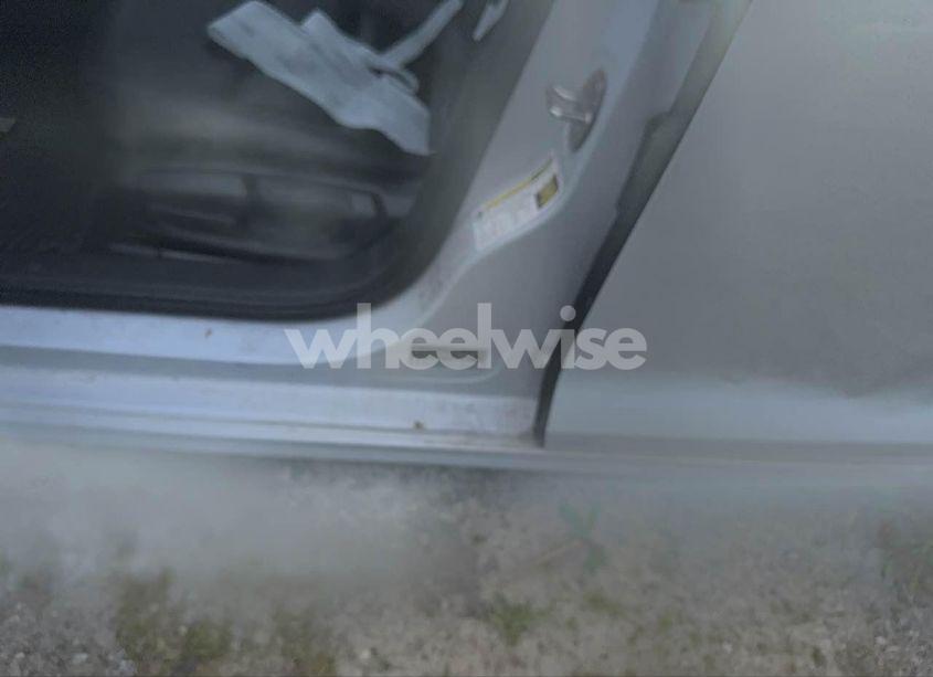 Photo 9 of 2017 Volkswagen Jetta 1.4T SE (VIN 3VWDB7AJ5HM273663)