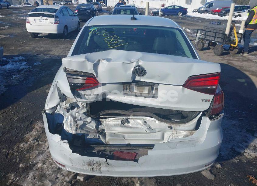 Photo 16 of 2017 Volkswagen Jetta 1.4T SE (VIN 3VWDB7AJ5HM285733)