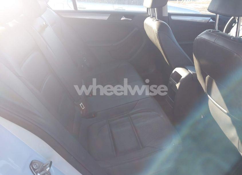 Photo 8 of 2017 Volkswagen Jetta 1.4T SE (VIN 3VWDB7AJ5HM285733)