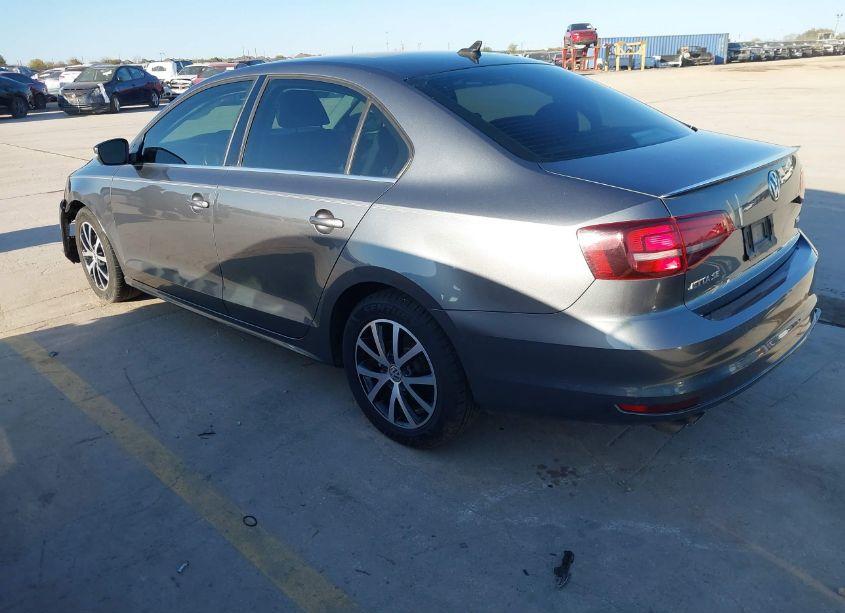 Photo 3 of 2017 Volkswagen Jetta 1.4T SE (VIN 3VWDB7AJ5HM382804)