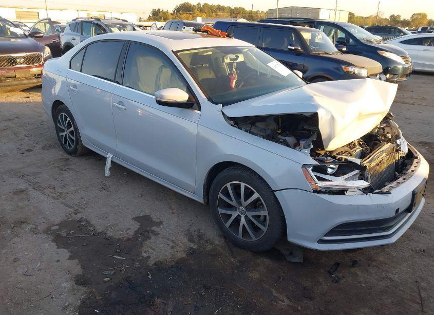 2017 Volkswagen Jetta 1.4T SE (VIN 3VWDB7AJ5HM384049) main photo