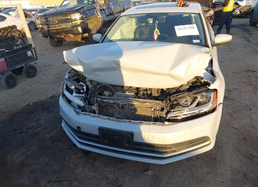 Photo 11 of 2017 Volkswagen Jetta 1.4T SE (VIN 3VWDB7AJ5HM384049)