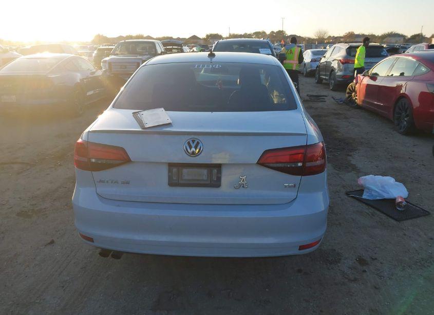 Photo 15 of 2017 Volkswagen Jetta 1.4T SE (VIN 3VWDB7AJ5HM384049)