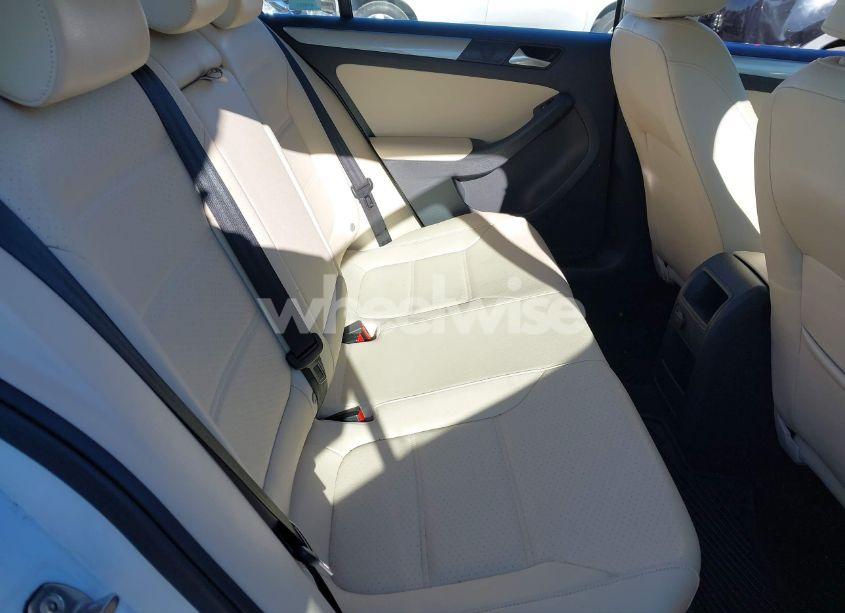 Photo 8 of 2018 Volkswagen Jetta 1.4T SE/1.4T WOLFSBURG EDITION (VIN 3VWDB7AJ5JM217180)