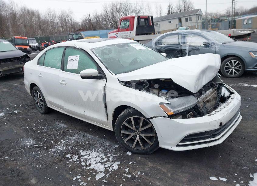 2017 Volkswagen Jetta 1.4T SE (VIN 3VWDB7AJ6HM232975) main photo