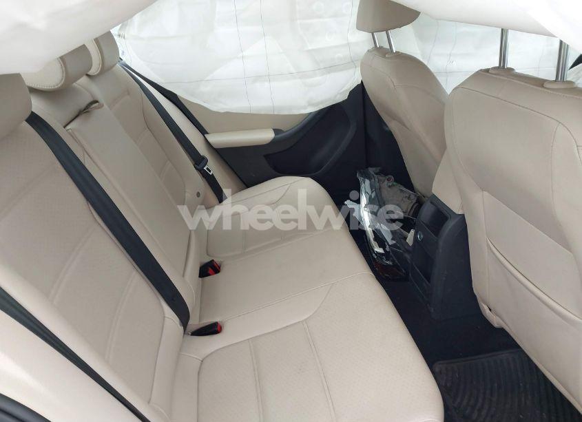 Photo 8 of 2017 Volkswagen Jetta 1.4T SE (VIN 3VWDB7AJ6HM232975)