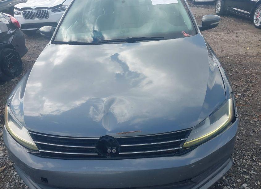 Photo 10 of 2017 Volkswagen Jetta 1.4T SE (VIN 3VWDB7AJ6HM273087)