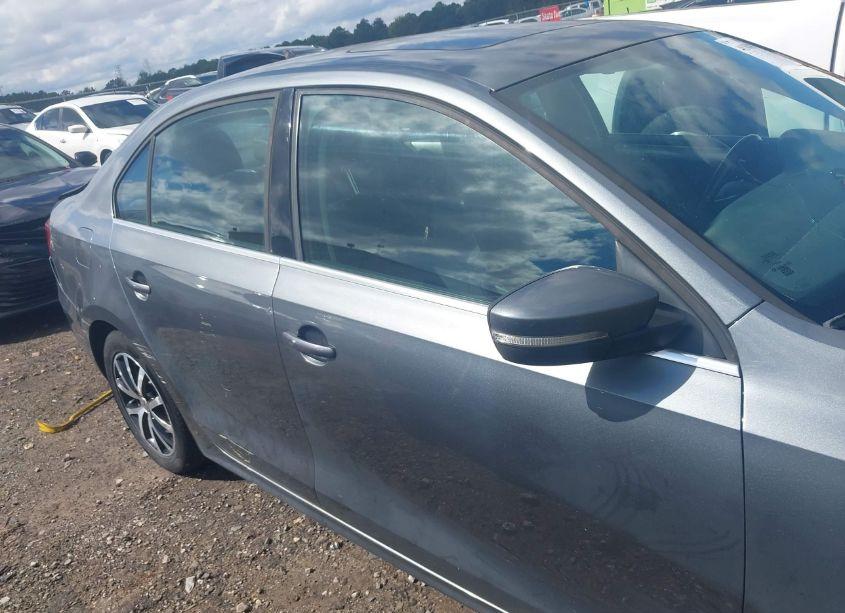 Photo 13 of 2017 Volkswagen Jetta 1.4T SE (VIN 3VWDB7AJ6HM273087)