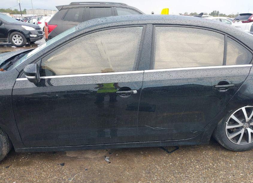 Photo 14 of 2017 Volkswagen Jetta 1.4T SE (VIN 3VWDB7AJ6HM282498)