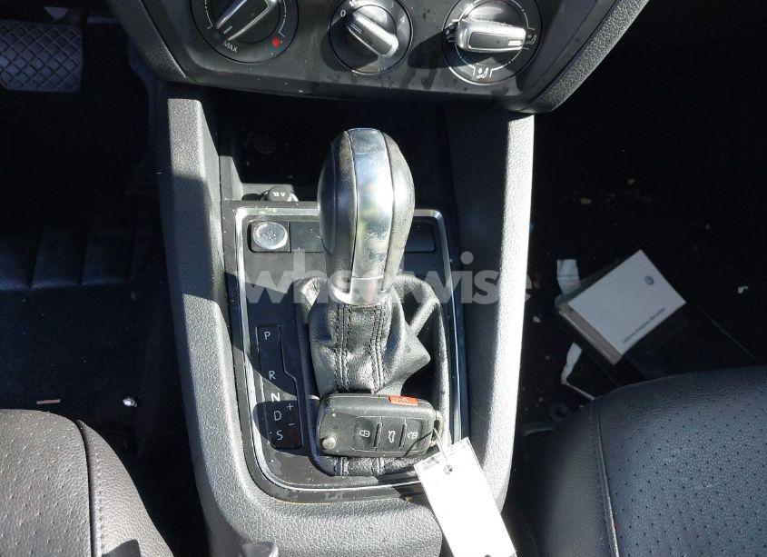 Photo 11 of 2017 Volkswagen Jetta 1.4T SE (VIN 3VWDB7AJ6HM290228)