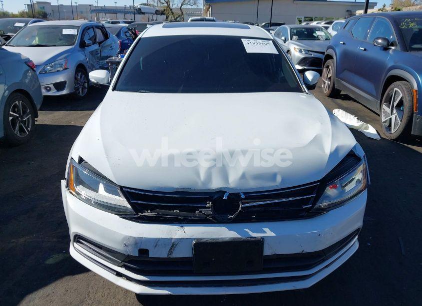 Photo 13 of 2017 Volkswagen Jetta 1.4T SE (VIN 3VWDB7AJ6HM290228)