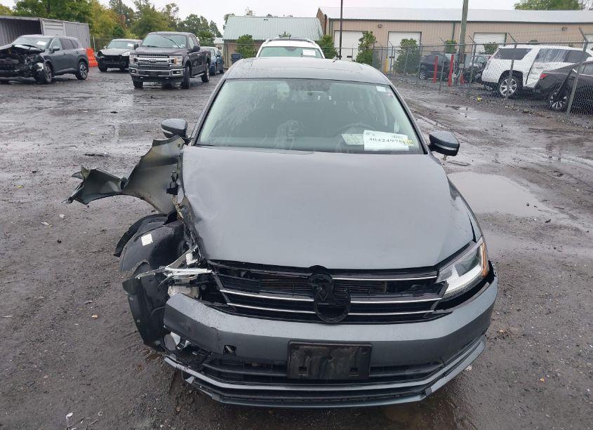 Photo 12 of 2017 Volkswagen Jetta 1.4T SE (VIN 3VWDB7AJ6HM292397)