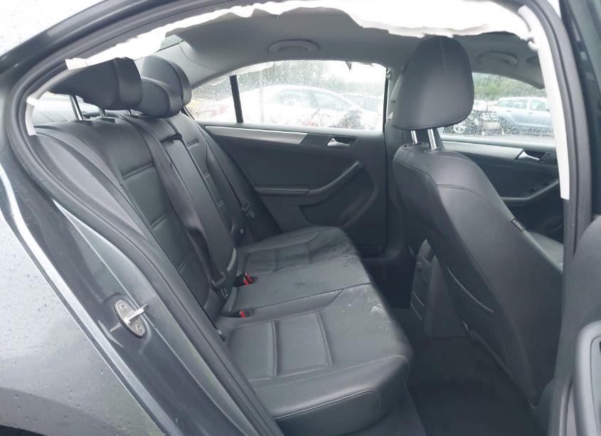 Photo 8 of 2017 Volkswagen Jetta 1.4T SE (VIN 3VWDB7AJ6HM292397)