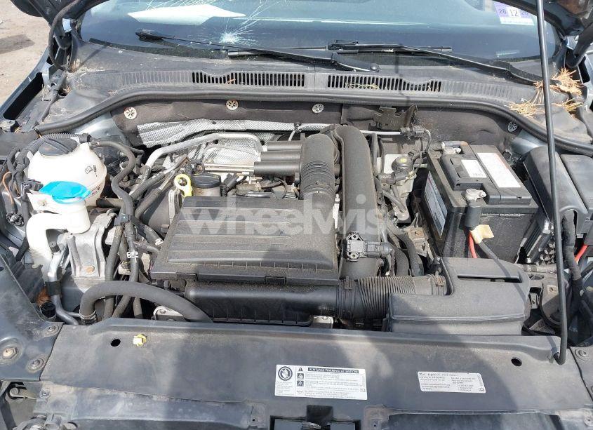 Photo 10 of 2017 Volkswagen Jetta 1.4T SE (VIN 3VWDB7AJ6HM292805)