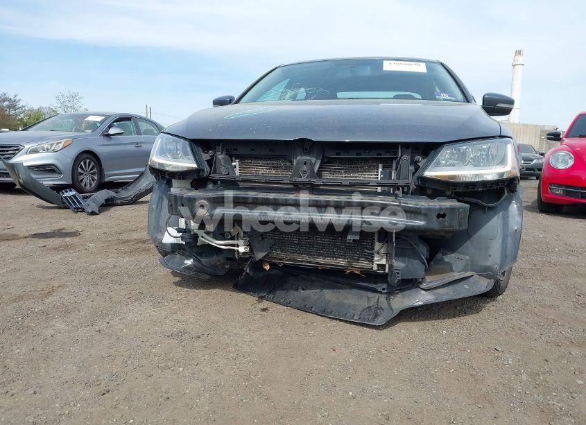 Photo 6 of 2017 Volkswagen Jetta 1.4T SE (VIN 3VWDB7AJ6HM292805)