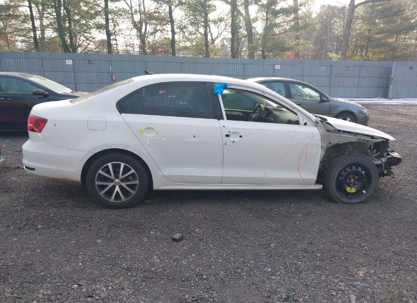 Photo 13 of 2017 Volkswagen Jetta 1.4T SE (VIN 3VWDB7AJ6HM404017)