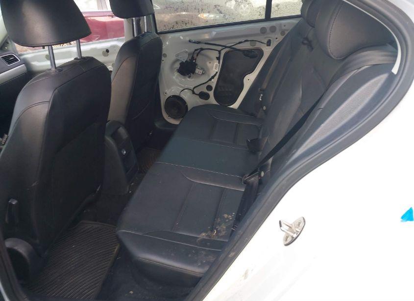 Photo 8 of 2017 Volkswagen Jetta 1.4T SE (VIN 3VWDB7AJ6HM404017)