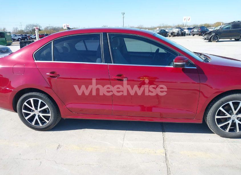 Photo 13 of 2017 Volkswagen Jetta 1.4T SE (VIN 3VWDB7AJ6HM410044)