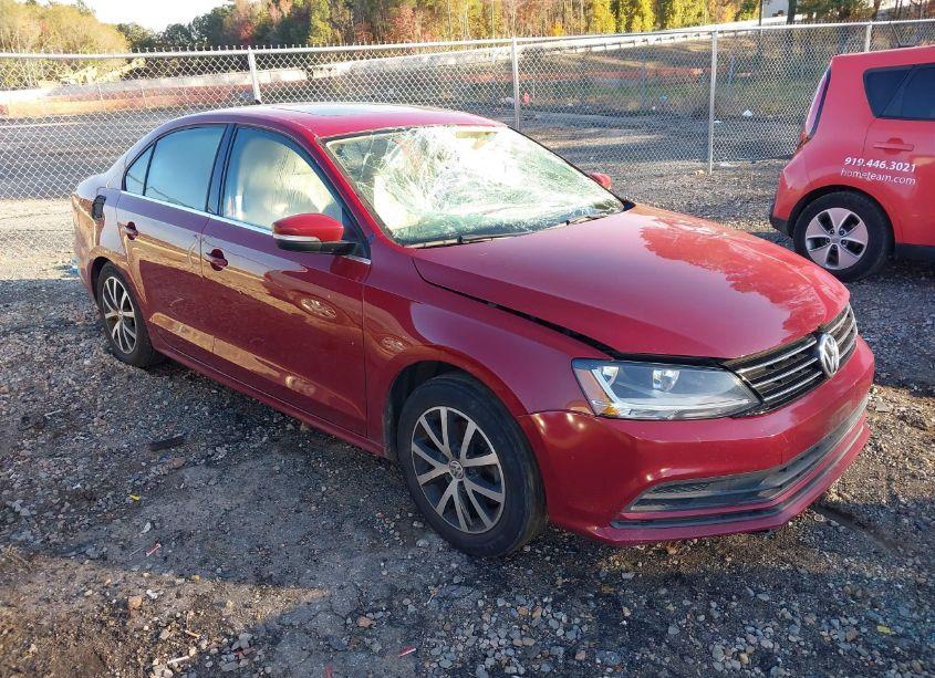 2017 Volkswagen Jetta 1.4T SE (VIN 3VWDB7AJ7HM255956) main photo