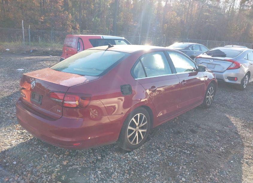 Photo 4 of 2017 Volkswagen Jetta 1.4T SE (VIN 3VWDB7AJ7HM255956)