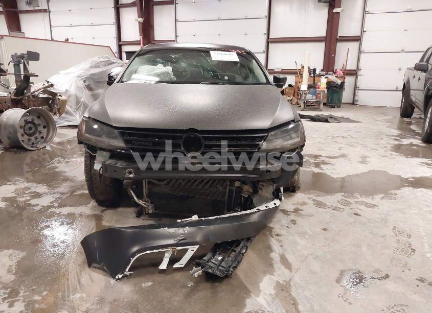 Photo 12 of 2017 Volkswagen Jetta 1.4T SE (VIN 3VWDB7AJ7HM295308)