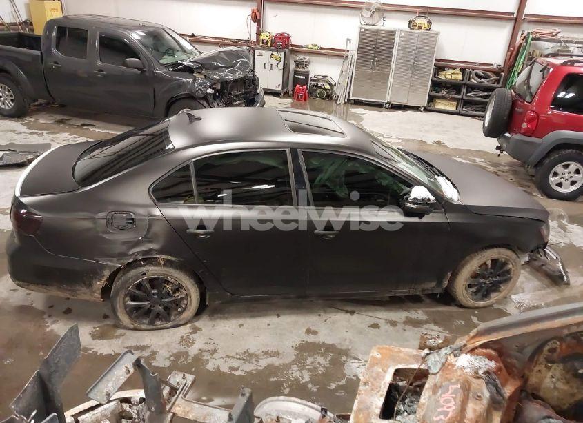 Photo 13 of 2017 Volkswagen Jetta 1.4T SE (VIN 3VWDB7AJ7HM295308)