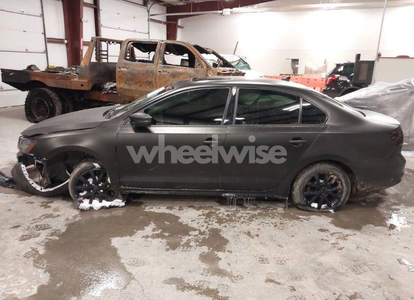 Photo 14 of 2017 Volkswagen Jetta 1.4T SE (VIN 3VWDB7AJ7HM295308)