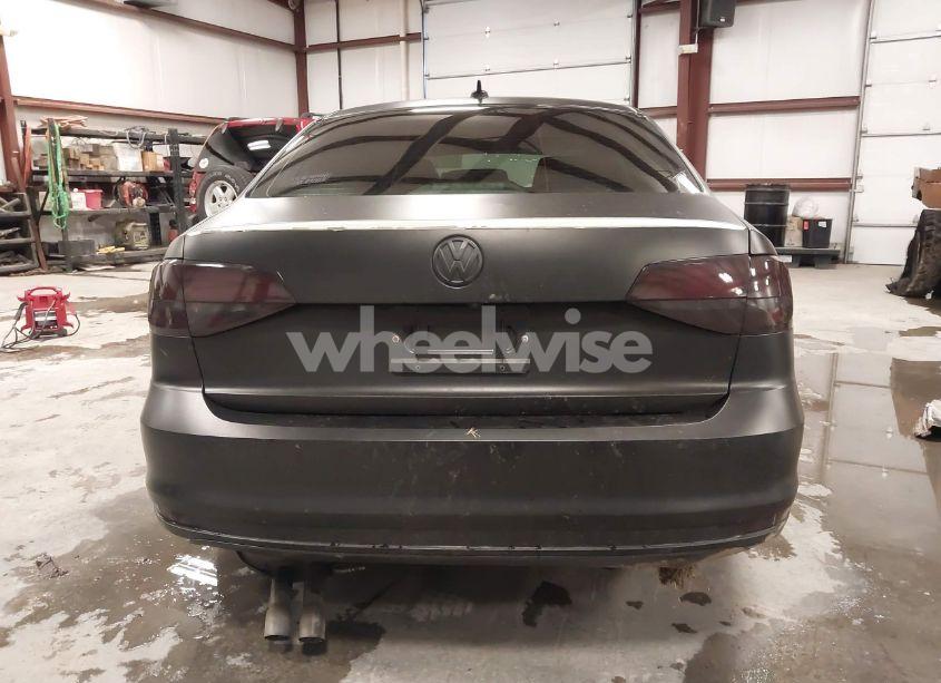 Photo 16 of 2017 Volkswagen Jetta 1.4T SE (VIN 3VWDB7AJ7HM295308)