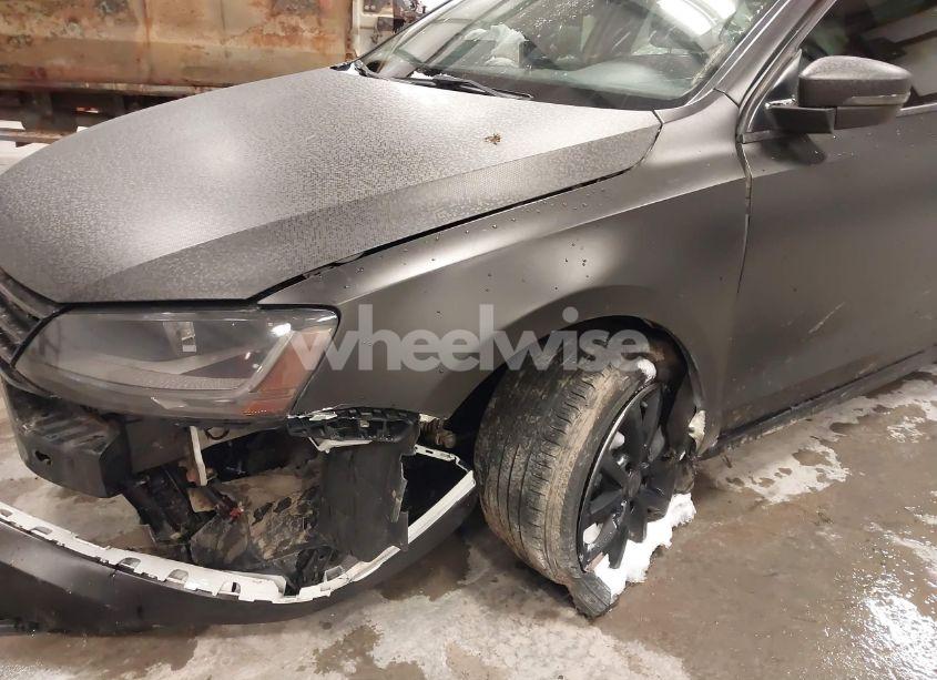 Photo 6 of 2017 Volkswagen Jetta 1.4T SE (VIN 3VWDB7AJ7HM295308)