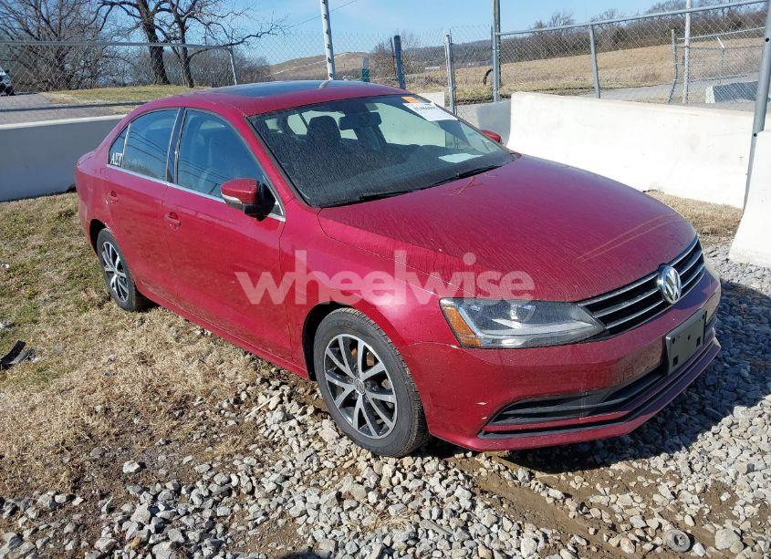 2017 Volkswagen Jetta 1.4T SE (VIN 3VWDB7AJ7HM385283) main photo