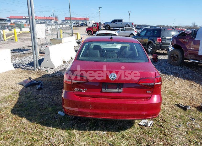 Photo 16 of 2017 Volkswagen Jetta 1.4T SE (VIN 3VWDB7AJ7HM385283)