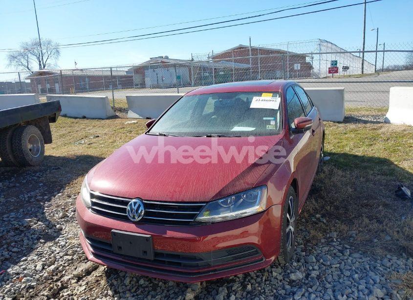 Photo 6 of 2017 Volkswagen Jetta 1.4T SE (VIN 3VWDB7AJ7HM385283)