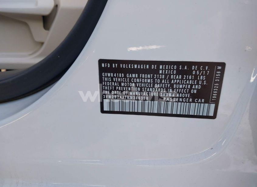 Photo 9 of 2017 Volkswagen Jetta 1.4T SE (VIN 3VWDB7AJ7HM386398)