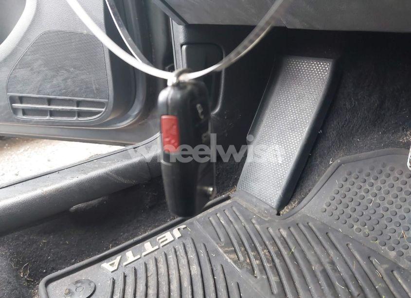 Photo 11 of 2017 Volkswagen Jetta 1.4T SE (VIN 3VWDB7AJ7HM388832)