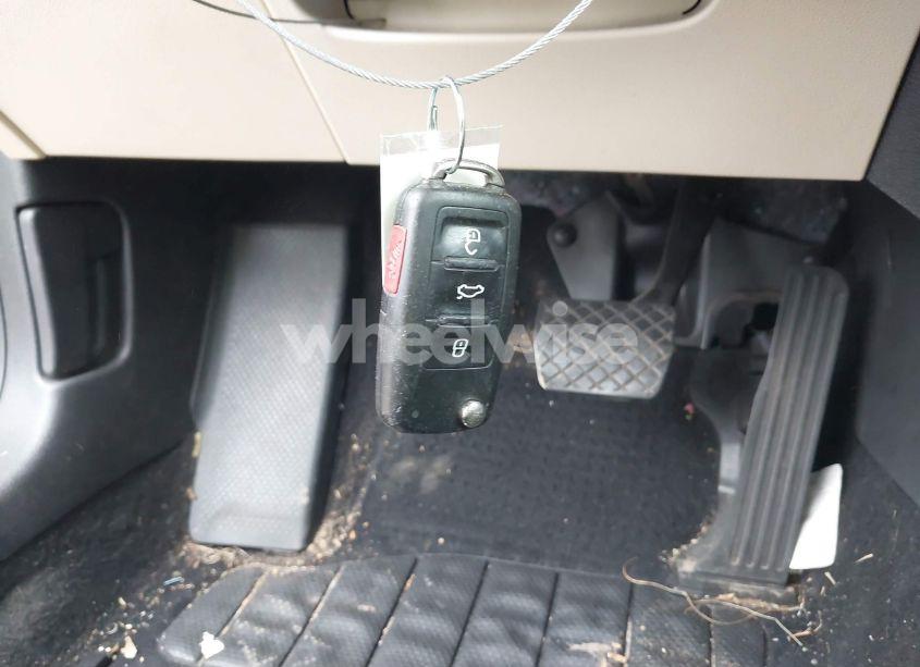 Photo 11 of 2017 Volkswagen Jetta 1.4T SE (VIN 3VWDB7AJ7HM408528)