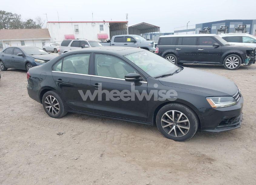 Photo 13 of 2017 Volkswagen Jetta 1.4T SE (VIN 3VWDB7AJ7HM408528)