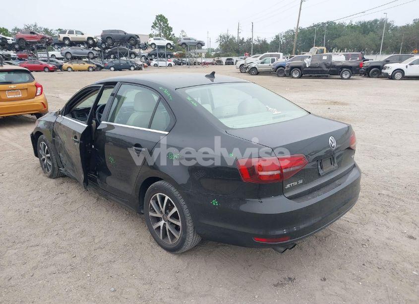 Photo 3 of 2017 Volkswagen Jetta 1.4T SE (VIN 3VWDB7AJ7HM408528)