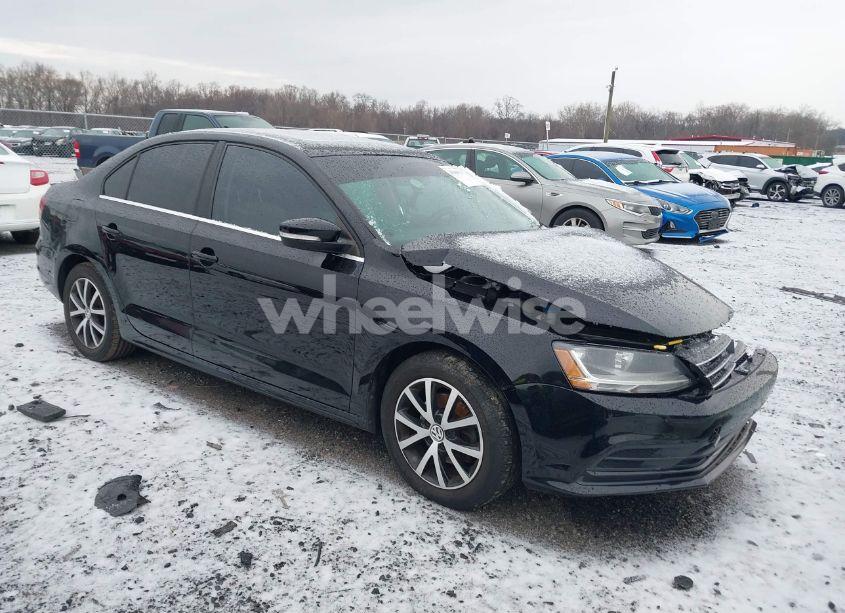 2017 Volkswagen Jetta 1.4T SE (VIN 3VWDB7AJ8HM237451) main photo