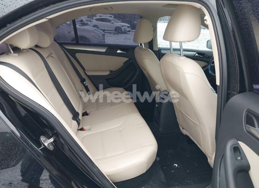 Photo 8 of 2017 Volkswagen Jetta 1.4T SE (VIN 3VWDB7AJ8HM237451)