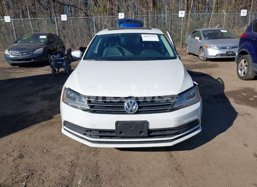 Photo 11 of 2017 Volkswagen Jetta 1.4T SE (VIN 3VWDB7AJ8HM251897)