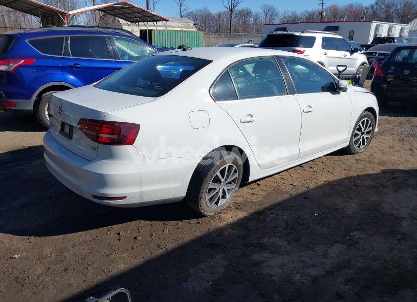 Photo 4 of 2017 Volkswagen Jetta 1.4T SE (VIN 3VWDB7AJ8HM251897)