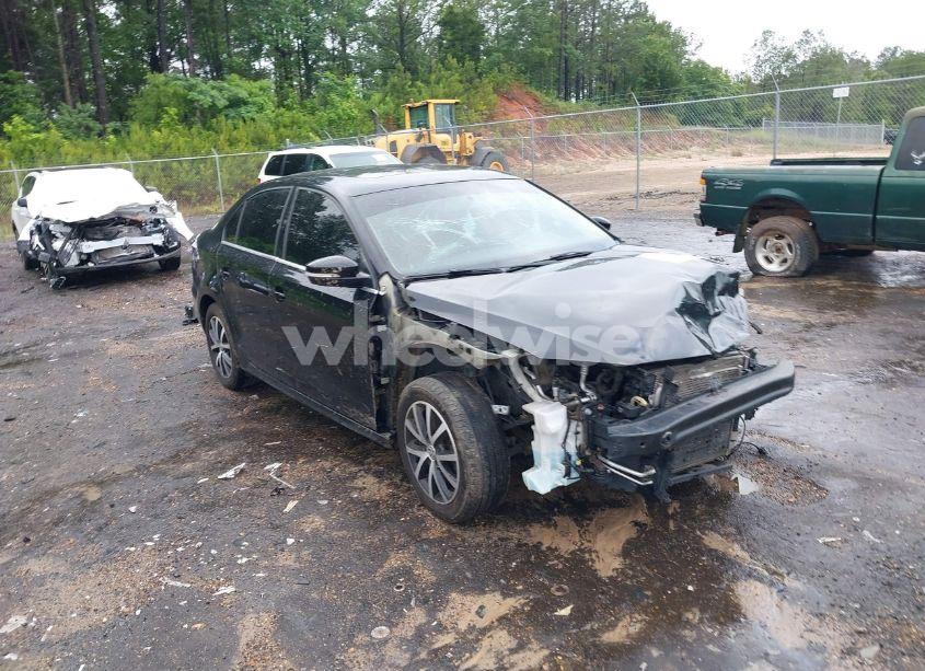 2017 Volkswagen Jetta 1.4T SE (VIN 3VWDB7AJ8HM252919) main photo