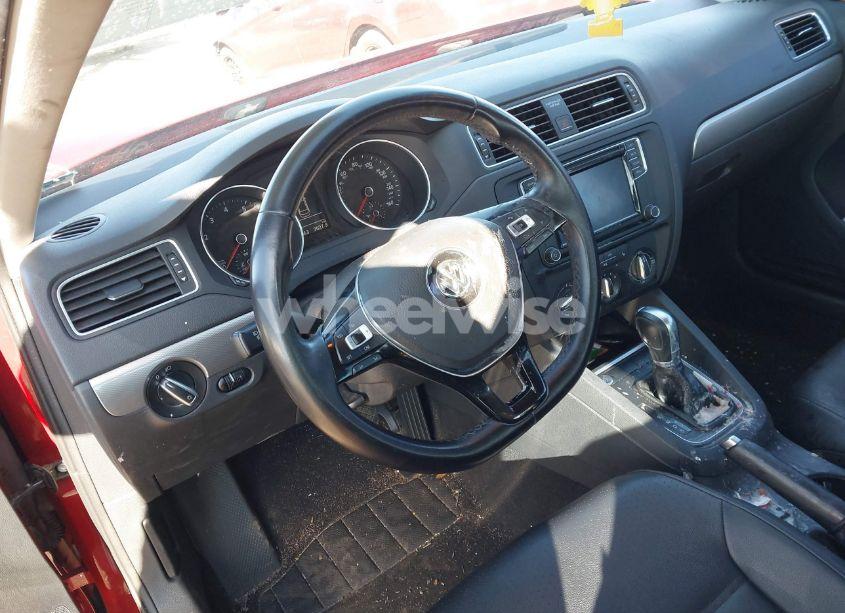 Photo 18 of 2017 Volkswagen Jetta 1.4T SE (VIN 3VWDB7AJ8HM271082)