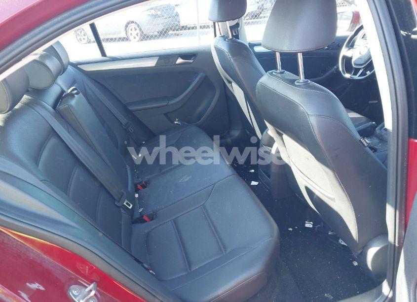 Photo 8 of 2017 Volkswagen Jetta 1.4T SE (VIN 3VWDB7AJ8HM271082)