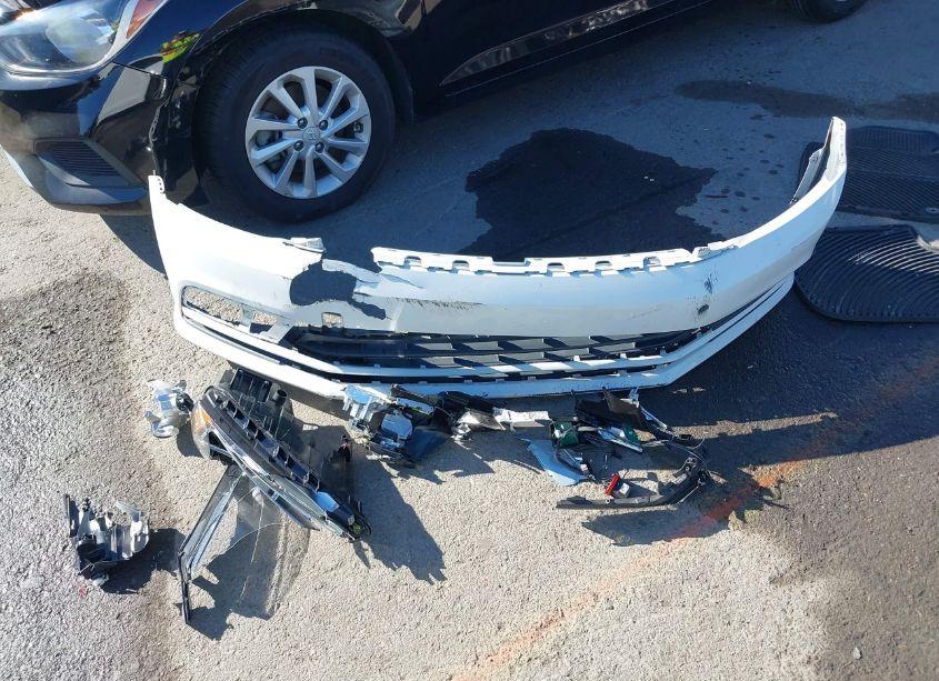 Photo 12 of 2017 Volkswagen Jetta 1.4T SE (VIN 3VWDB7AJ8HM277948)