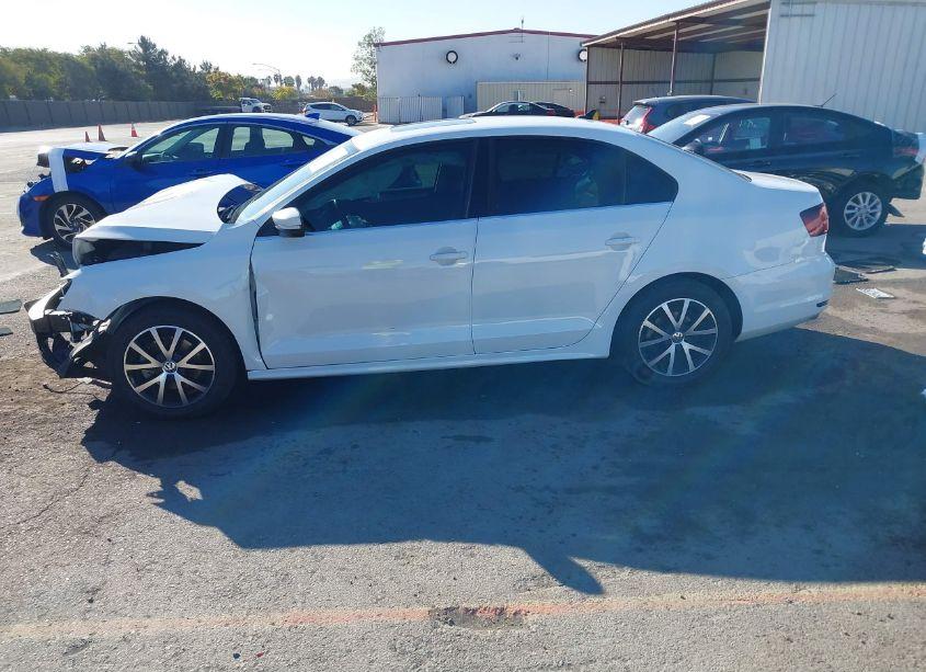 Photo 15 of 2017 Volkswagen Jetta 1.4T SE (VIN 3VWDB7AJ8HM277948)