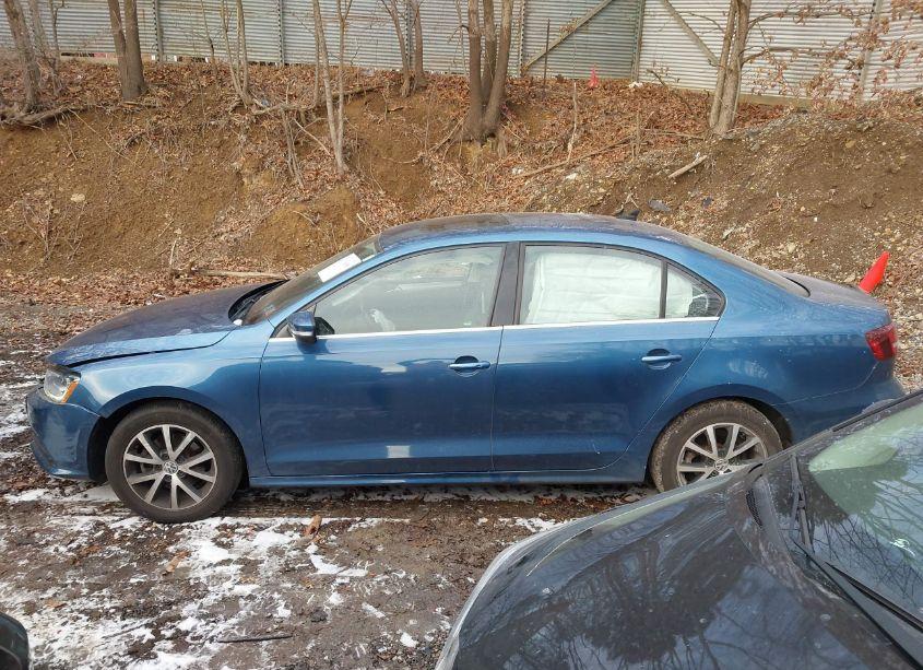 Photo 14 of 2017 Volkswagen Jetta 1.4T SE (VIN 3VWDB7AJ8HM282115)