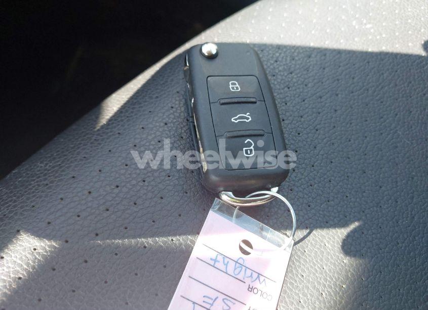 Photo 11 of 2017 Volkswagen Jetta 1.4T SE (VIN 3VWDB7AJ8HM392937)