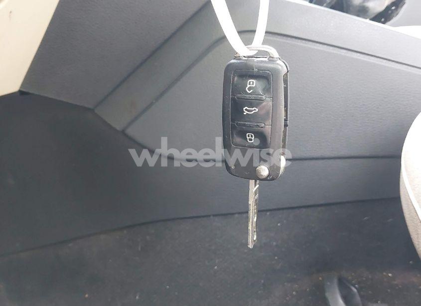 Photo 11 of 2017 Volkswagen Jetta 1.4T SE (VIN 3VWDB7AJ9HM246806)