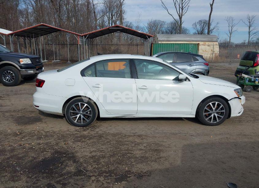 Photo 14 of 2017 Volkswagen Jetta 1.4T SE (VIN 3VWDB7AJ9HM246806)